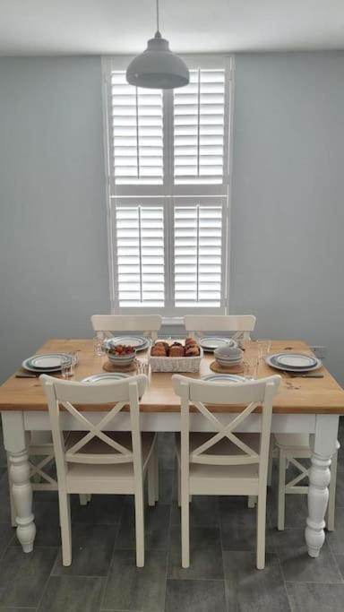 Swanage Bay Coastal Apartment ภายนอก รูปภาพ