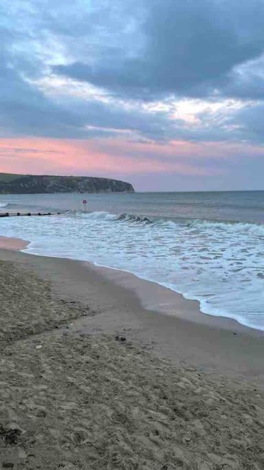 Swanage Bay Coastal Apartment ภายนอก รูปภาพ